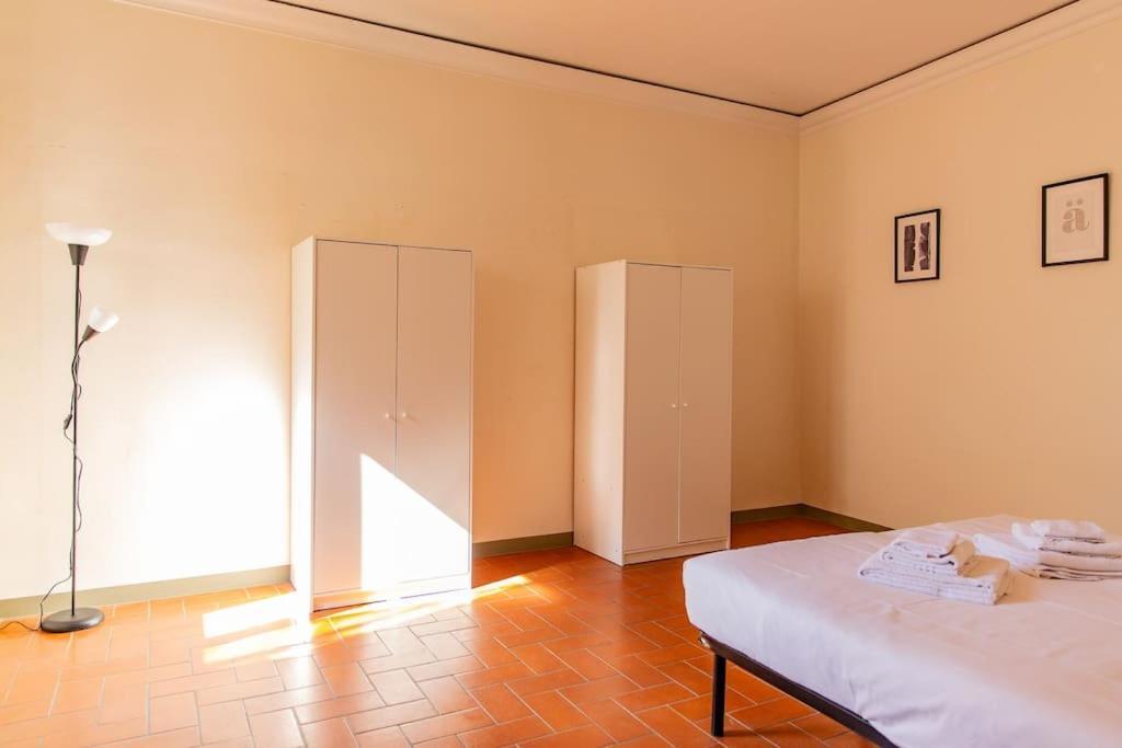 Cozy Apartment With A Strategic Position Флоренція Екстер'єр фото