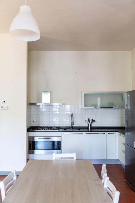Cozy Apartment With A Strategic Position Флоренція Екстер'єр фото